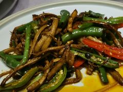 五花肉炒茶树菇-宝燕壹号(徐汇店)