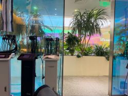 -丁和李朴美发沙龙