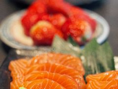 -铭牛烧肉·和牛海鲜自助(高新月牙湖店)
