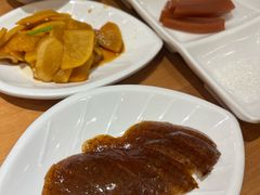 片鸭皮单吃-新興传承烤鸭