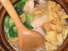 -刀小蛮半只鸡过桥米线(家乐福四元桥店)