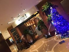 -香格里拉鱼跃地中海西餐厅·牛排披萨