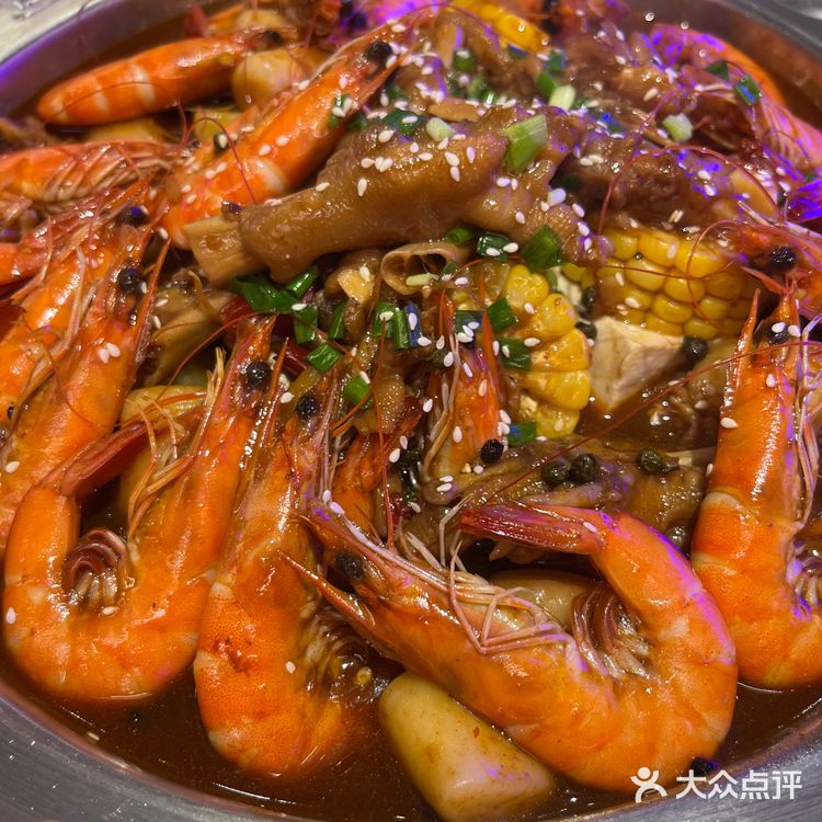 想在西南大学附近吃蟹肉煲[糖果]