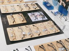 -视野联行眼镜·蔡司·尼康·豪雅·依视路(青浦宝龙店)
