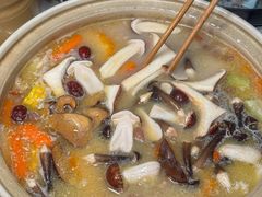 -土连锅·现熬养生汤锅(梁家巷店)