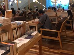 -猫的天空之城概念书店(印象城购物中心店)