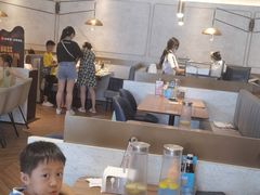 大堂-必胜客(乐山世豪PH店)