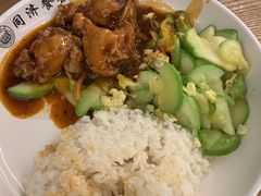 -同济大学本部学苑饮食广场