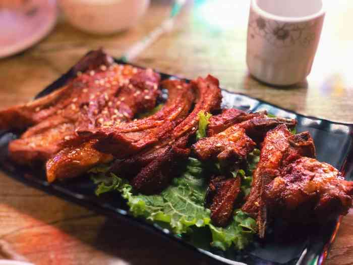 百德轩烧烤美食城(蜀都商贸城店)-"来到额济纳旗的第二天,找了家热搜