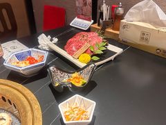 -山川小町·极番烧肉(新地假日广场店)
