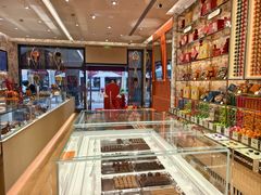 -VENCHI 闻绮(上海佛罗伦萨小镇店)