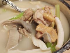 一品胡椒猪肚鸡-避风塘(宝山万达店)