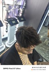 -藤野造型烫染·漂发