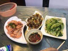 -覃记海鲜美食餐厅