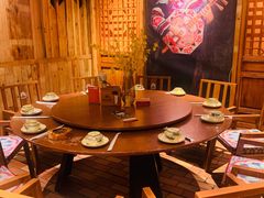 包厢-老滇山寨•云南特色菜•地方菜•民族风情歌舞表演(金碧店)