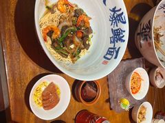 -李犟大爆鳝面·手工蟹黄包(湖滨西湖店)