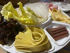 -鸡遇虾煲干锅火锅(小寨金莎店)