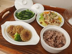 -雪梅月子中心(华侨城店)