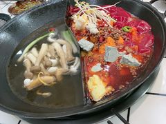 -扎起市井老火锅(乐山总店)
