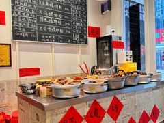 -柳州肥姨妈大骨螺蛳粉(万达中心店)