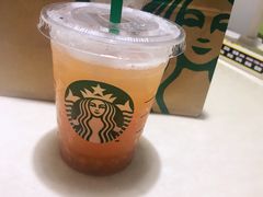冰摇桃桃绿茶-星巴克臻选(珠海富华里店)