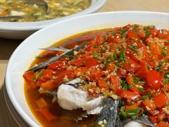 剁椒鱼头-加顺农场餐厅