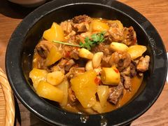 -云海肴·汽锅鸡·云南菜(天山百盛优客店)