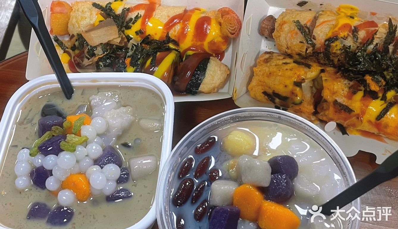 在漳州古城就可以吃到韩剧里面的辣炒年糕和鱼饼