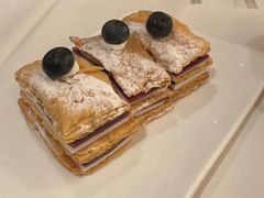 蓝莓拿破仑-利苑酒家(合景国际金融广场店)