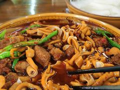 -一品红烧鸭特色川菜(三岔湖店)