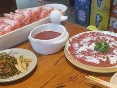 -东巴婆婆云南鱼豆花火锅(大东门店)
