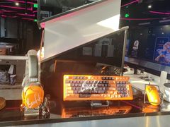 -BUFF电竞酒店(成都春熙路太古里店)