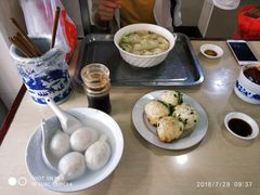 -老西白点心店