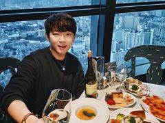 -锦厨国际自助餐厅 · 云端景观 (昆明索菲特大酒店)
