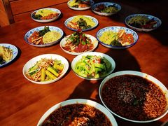 -杨三娘跷脚牛肉(羊子山西路店)