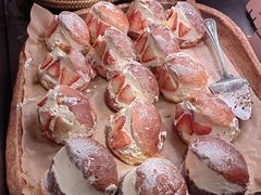 混合莓果泡芙-APOLI ITABAKERY·AP意大利料理面包坊(上海首店)