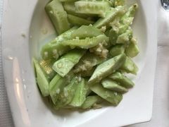 凉拌黄瓜-雅逸居海鲜小厨