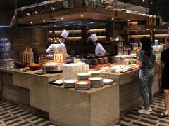 自助取餐区-融信华邑酒店·鲜艳西餐厅