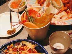 -耶里夏丽·丝路国际新疆菜·清真食品(徐汇南丹东路臻选店)