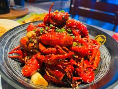 -肥肥虾庄·金牌油焖大虾(杨园滨江时代walk店)
