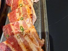 -山川小町·极番烧肉(新地假日广场店)