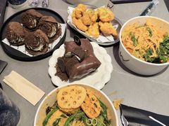 -W COLLECTIVE  DESSERT SHOP