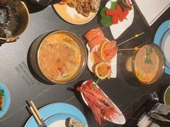 -雍容荟帝王蟹活龙虾展台自助(IFS黑金店)