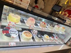 -花花卷卷·鲜食蛋糕(静安久光百货店)