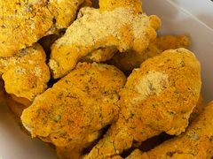 -BHC炸鸡(明洞总店)