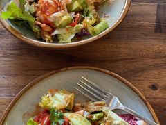 虾仁牛油果沙拉-RAC BAR(安福路店)