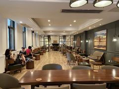 大堂-星巴克臻选(广州沙面店)