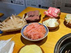 -乐闹闹重庆火鍋(民治店)
