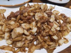 -泉畔人家·老济南经典鲁菜(大明湖店)