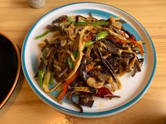 -小厨子私房菜·云南美食店